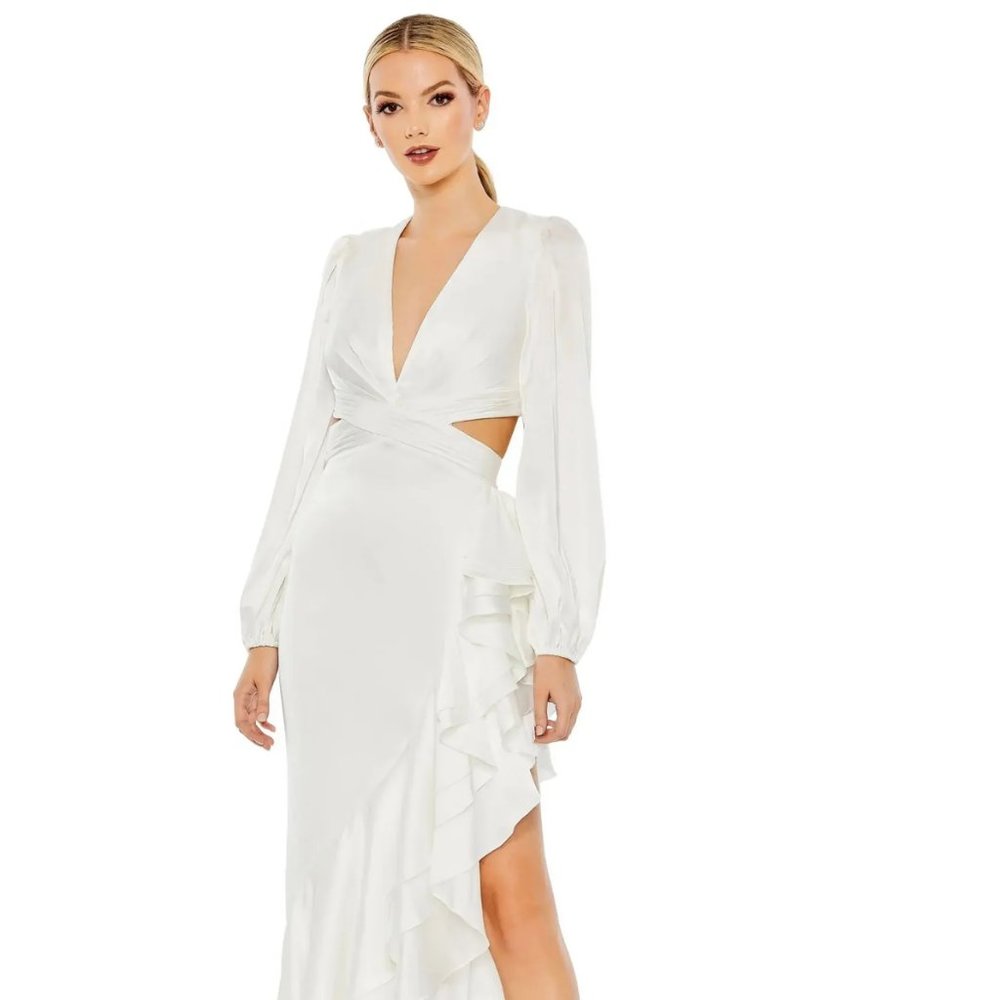 Mac Duggal Ieena White Cut Out Asymmetrical Ruffled Gown NWT Size 6